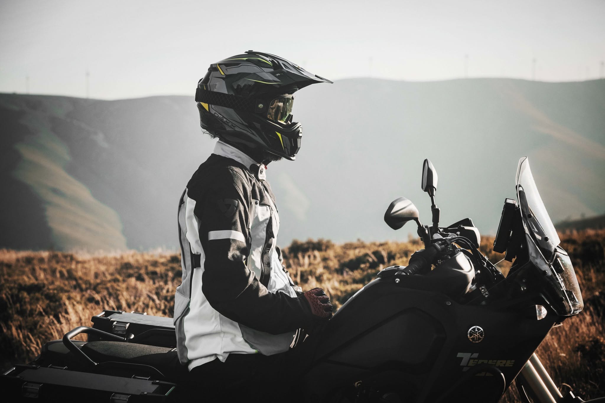 Chroombrander Motorfiets Winkel -Shark Winkel poigho